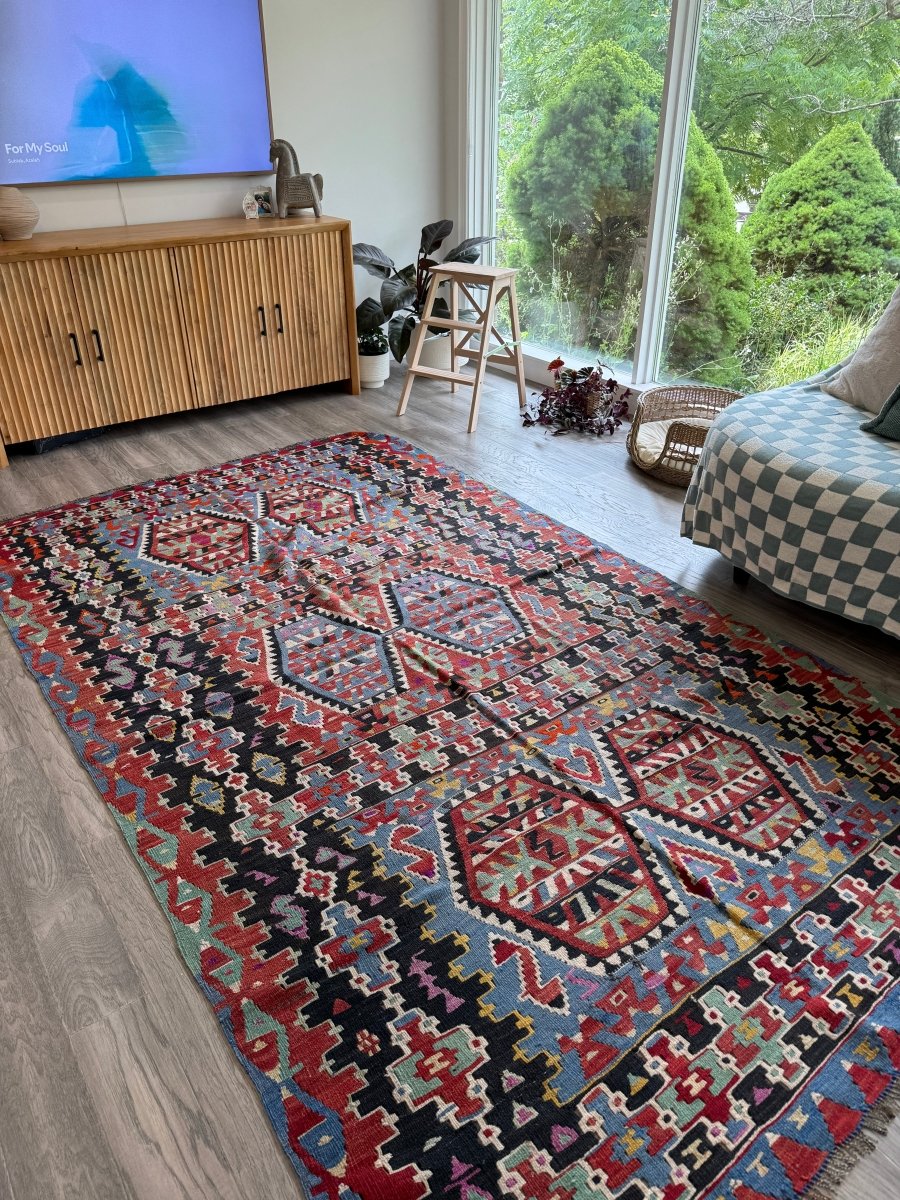 Turkish Uşak Eşme Kilim | 5' 7" x 10'