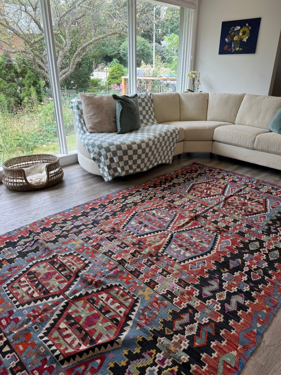 Turkish Uşak Eşme Kilim | 5' 7" x 10'