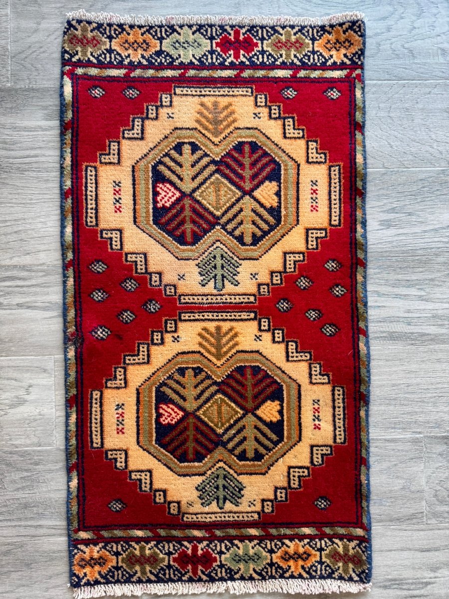 Turkmen Mini Rug | 1' 5" x 2' 7"