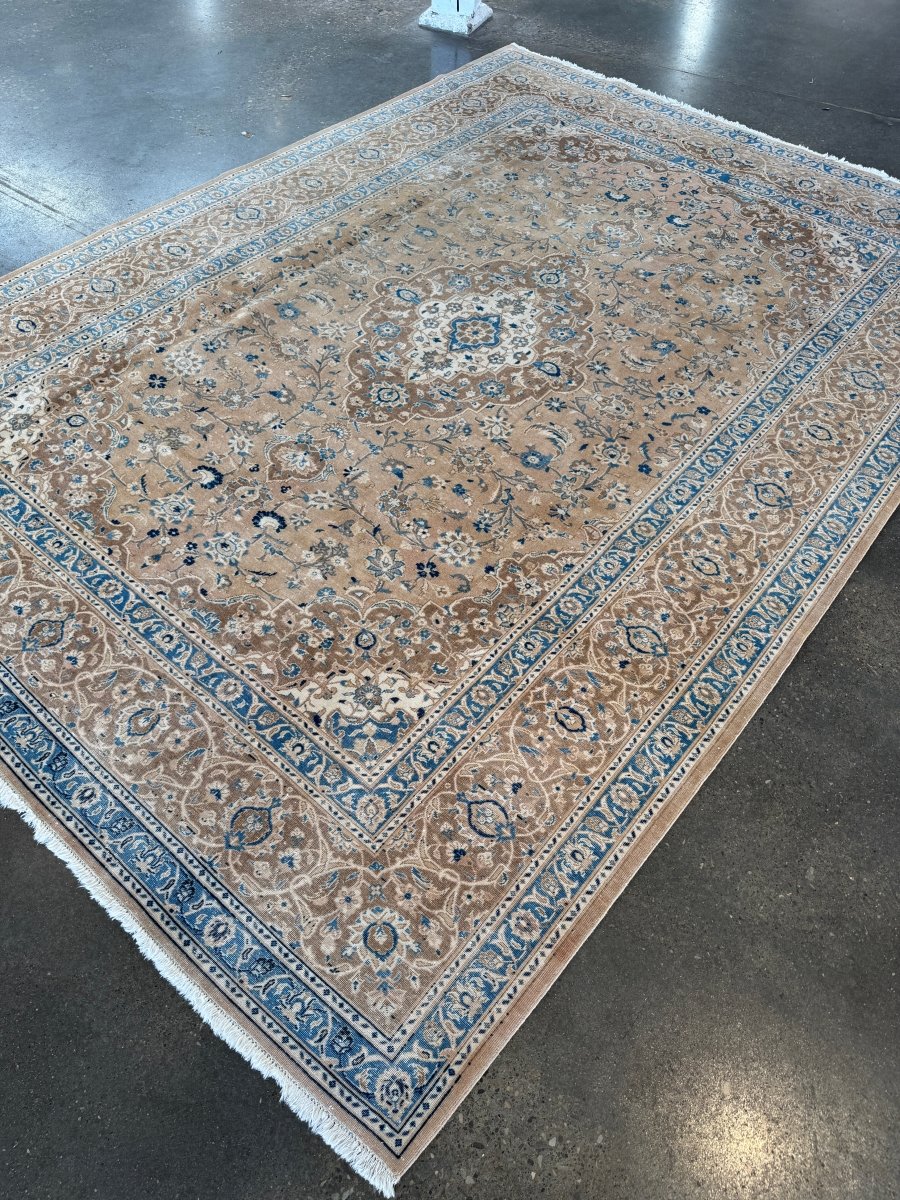 Vintage Kashan Rug | 7' 10" x 10' 11"