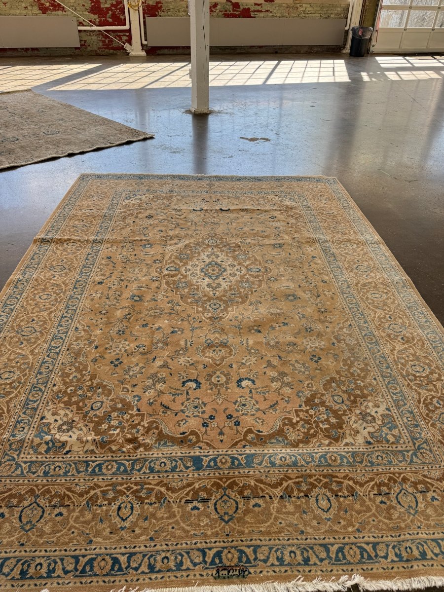 Vintage Kashan Rug | 7' 10" x 10' 11"
