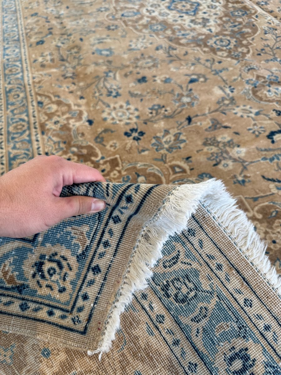 Vintage Kashan Rug | 7' 10" x 10' 11"