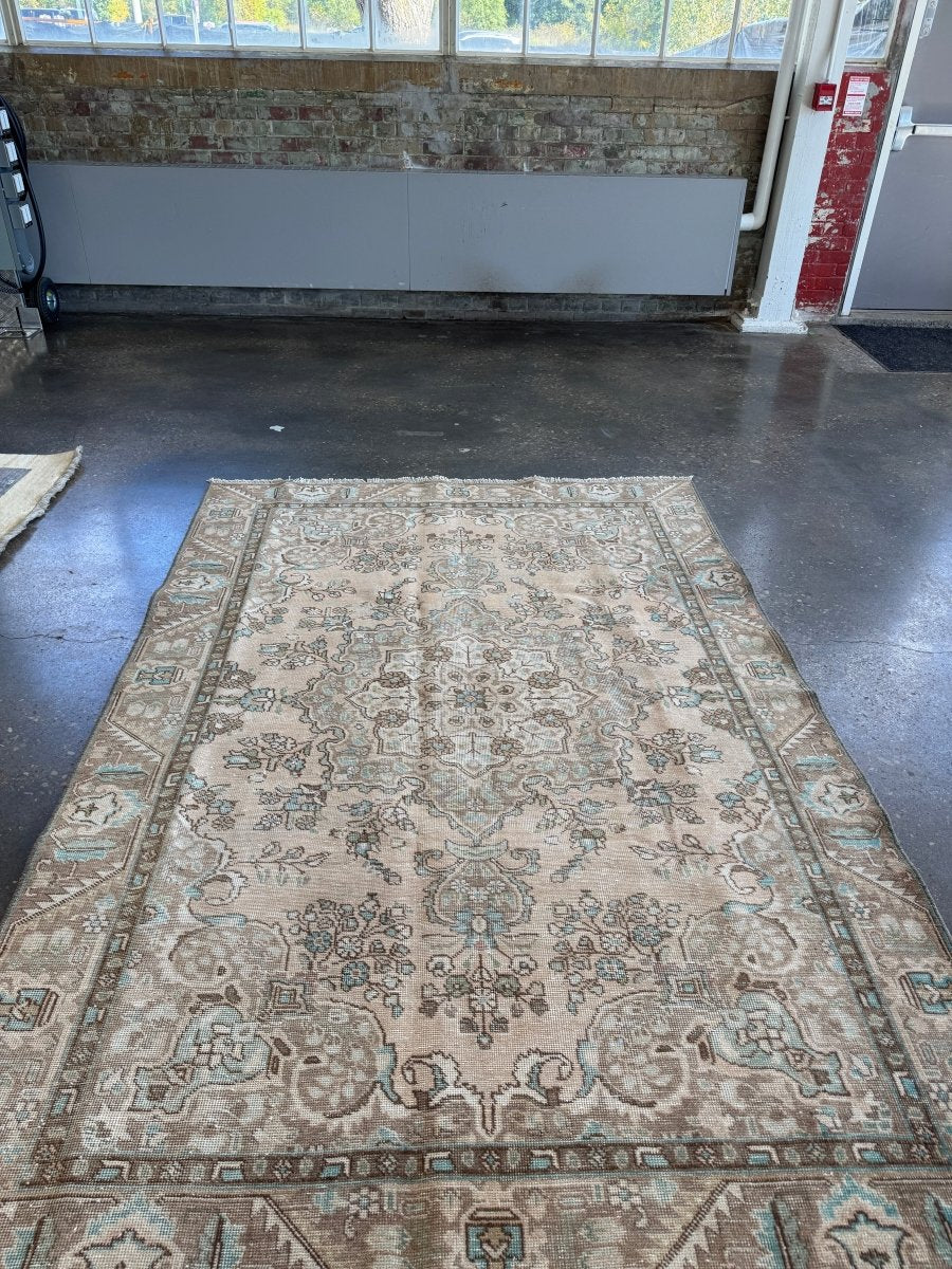Vintage Tabriz Rug | 6' 1" x 8' 11"